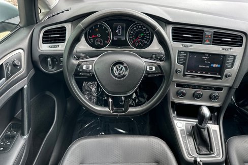 Used 2016 Volkswagen Golf Limited Edition image 14