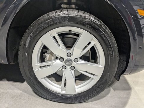 Used 2019 Audi Q5 Prestige image 19