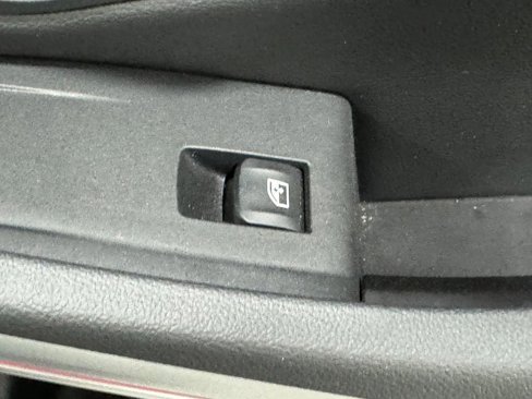 Used 2023 BMW 330i xDrive Sedan w/ M Sport Package image 22