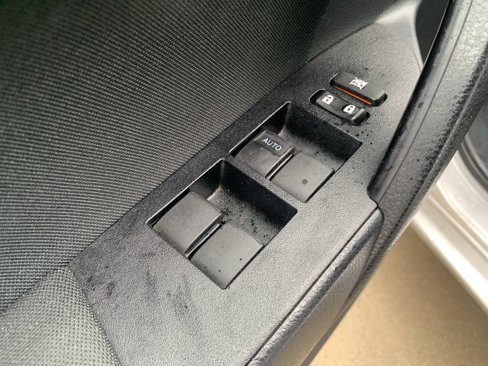 Used 2017 Toyota Corolla LE image 15