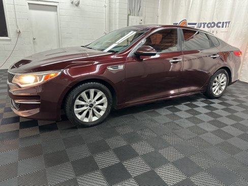 Used 2016 Kia Optima EX image 5