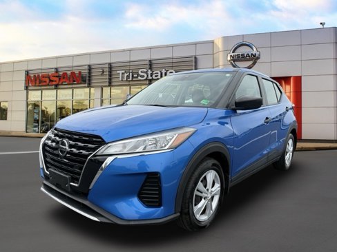 Certified 2021 Nissan Kicks S image 2