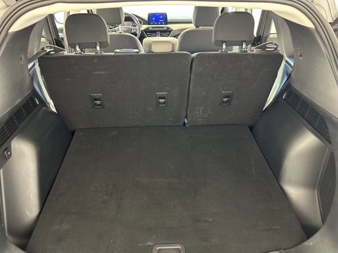 Used 2021 Ford Escape SE image 36