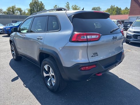 Used 2015 Jeep Cherokee Trailhawk w/ Cold Weather Group image 5