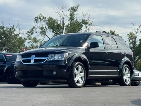 Used 2010 Dodge Journey SXT w/ Flexible Seating Group image 2