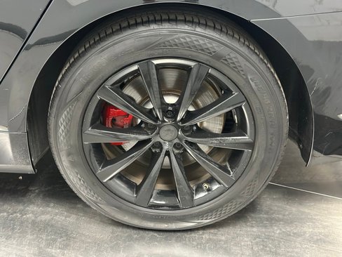 Used 2016 BMW 740i image 28
