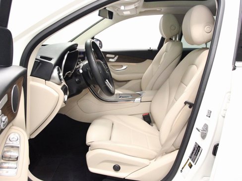 Used 2021 Mercedes-Benz GLC 300 4MATIC image 17