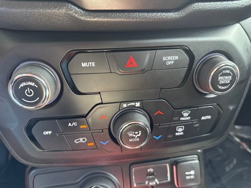 Used 2020 Jeep Renegade Trailhawk image 23