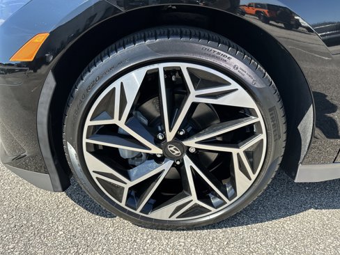 Used 2023 Hyundai Ioniq 6 SEL image 12