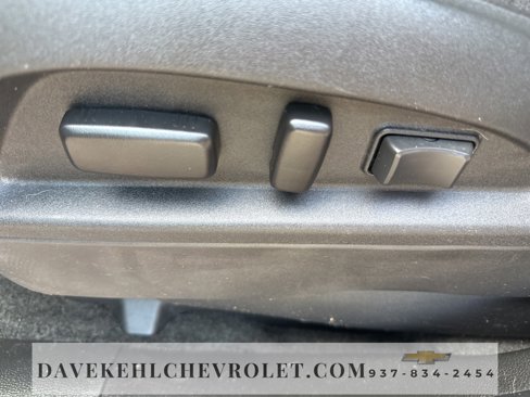 Used 2017 Chevrolet Equinox LT w/ Convenience Package image 12