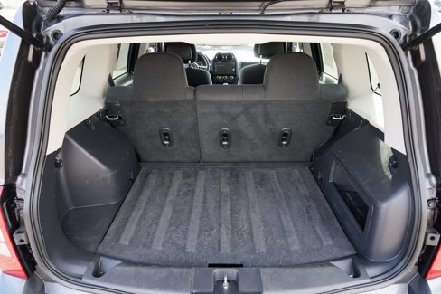 Used 2016 Jeep Patriot Sport image 26