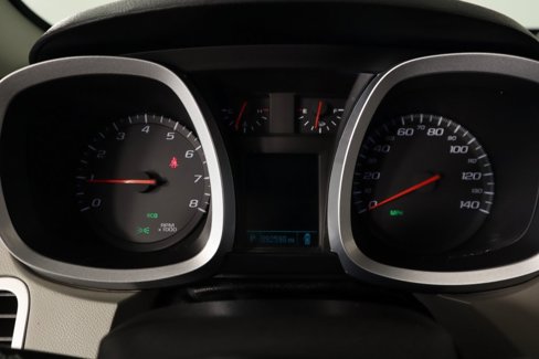 Used 2017 Chevrolet Equinox LS image 4