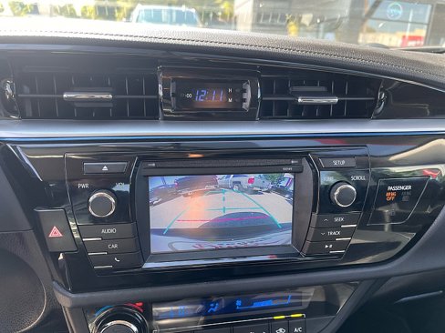 Used 2015 Toyota Corolla S image 15