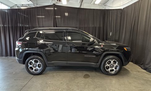 Used 2022 Jeep Compass Trailhawk w/ Trailhawk Elite Group image 31