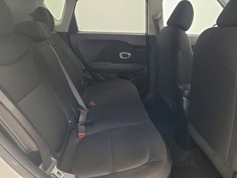 Used 2019 Kia Soul image 19
