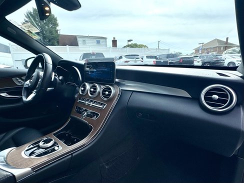 Used 2020 Mercedes-Benz C 300 4MATIC Sedan image 17