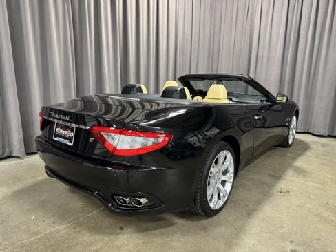 Used 2011 Maserati GranTurismo Convertible image 9