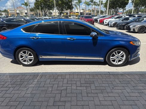 Used 2018 Ford Fusion SE w/ Fusion SE Technology Package image 14