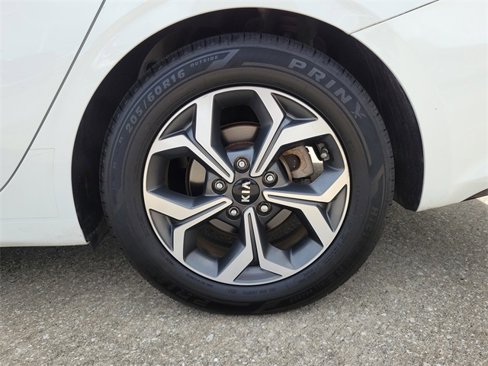 Used 2019 Kia Forte LXS image 5
