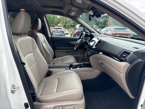 Used 2017 Honda Pilot Elite image 13