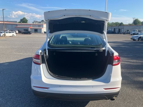 Used 2019 Ford Fusion SE w/ Equipment Group 151A image 17