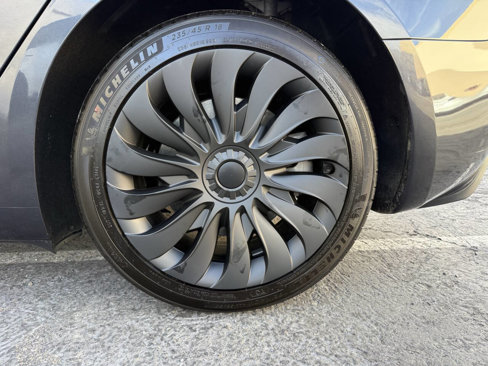 Used 2025 Tesla Model 3 Long Range image 34