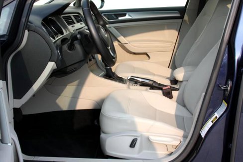Used 2015 Volkswagen Golf TDI S image 33