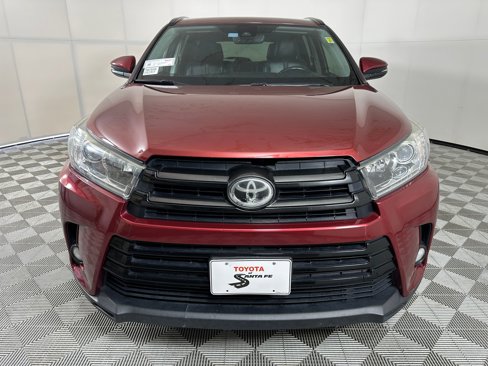 Used 2017 Toyota Highlander AWD V6 image 5
