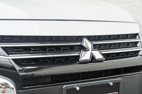 Used 2024 Mitsubishi Mirage ES image 10
