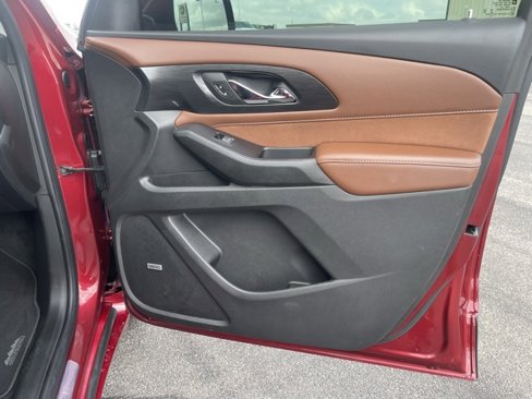 Used 2020 Chevrolet Traverse High Country image 13
