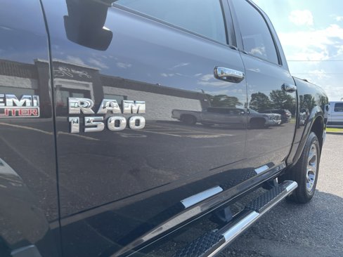 Used 2016 RAM 1500 Laramie w/ Convenience Group image 18