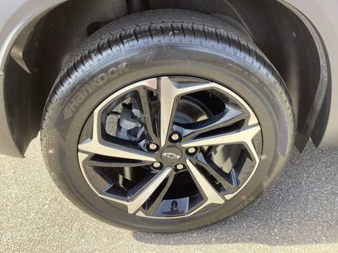 Used 2023 Chevrolet TrailBlazer RS w/ Convenience Package image 11