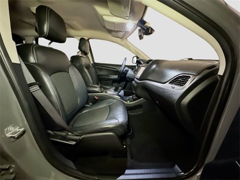 Used 2019 Dodge Journey Crossroad w/ Popular Equipment Group image 23