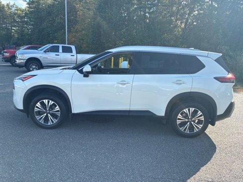 Certified 2021 Nissan Rogue SV w/ Premium Package image 4