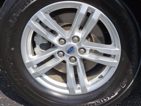 Used 2020 Ford Explorer XLT w/ Comfort Package image 13