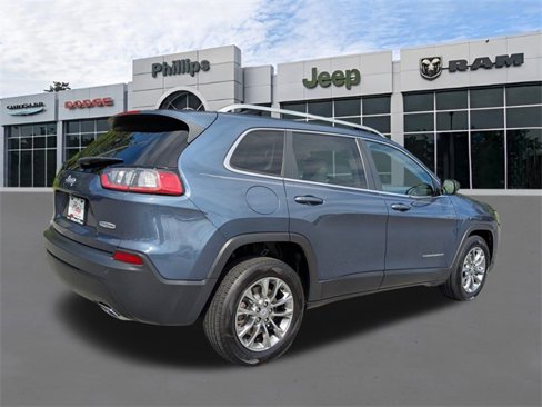Used 2021 Jeep Cherokee Latitude Lux w/ Comfort/Convenience Group image 3