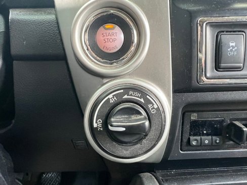 Used 2017 Nissan Titan PRO-4X image 22