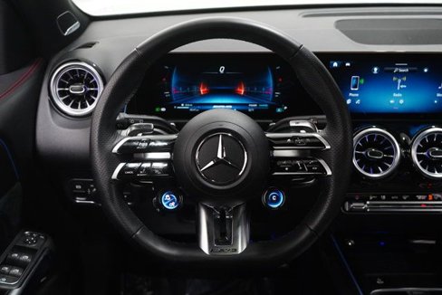Certified 2025 Mercedes-Benz GLB 35 AMG 4MATIC image 17