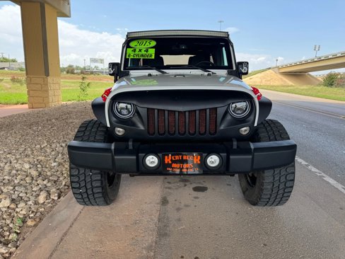Used 2015 Jeep Wrangler Unlimited Sahara w/ Connectivity Group image 8