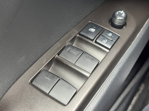 Used 2021 Toyota Camry SE image 27