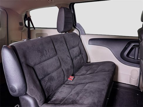 Used 2019 Dodge Grand Caravan SE image 23