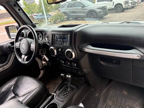 Used 2014 Jeep Wrangler Sahara image 25