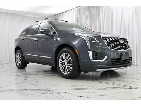 Used 2022 Cadillac XT5 Premium Luxury w/ Technology Package image 2