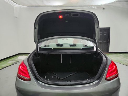 Used 2015 Mercedes-Benz C 300 4MATIC Sedan image 32