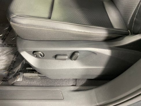 Used 2019 Volkswagen Atlas SE w/ Towing Package image 8