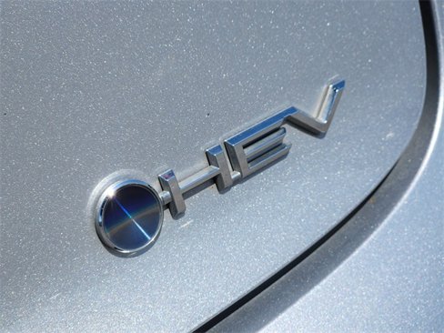 Certified 2024 Toyota Prius LE image 5