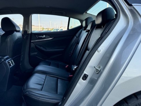 Used 2023 Nissan Maxima SV w/ Floor Mat Group image 25
