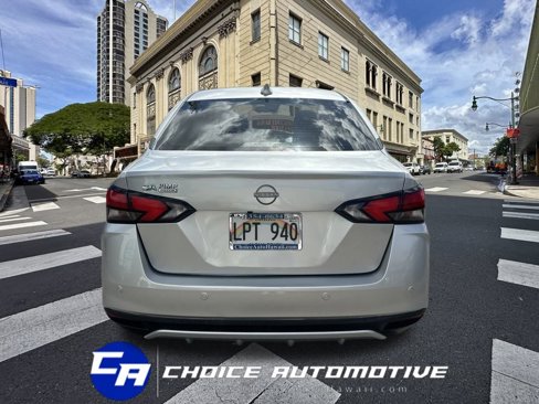 Used 2023 Nissan Versa SV image 7