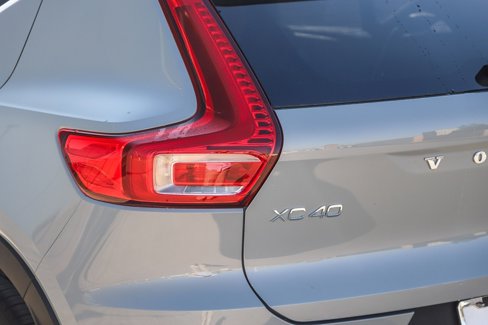 Used 2025 Volvo XC40 B5 Core w/ Protection Package Premier image 7