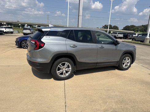 Used 2023 GMC Terrain SLE w/ LPO, Floor Liner Package image 18